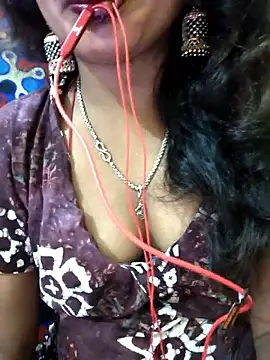 Snapshot of jasss-11 chatting on 12.05.25 jasss-11 online show from 12.05.25