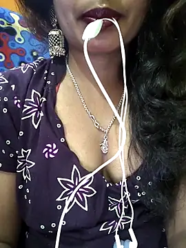 Snapshot of jasss-11 chatting on 12.14.25 jasss-11 online show from 12.14.25