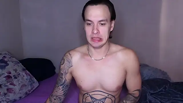 Snapshot of baphomet_from_ice chatting on 09.17.25 baphomet from ice online show from 09.17.25