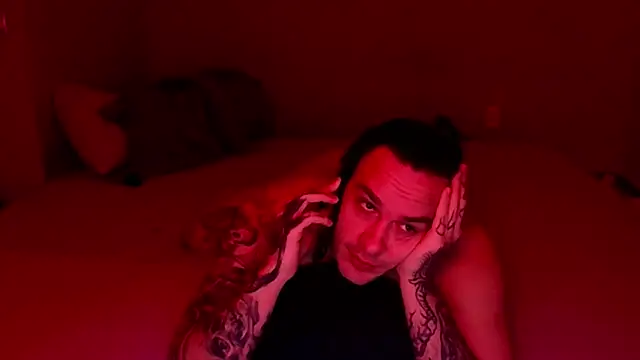 Snapshot of baphomet_from_ice chatting on 11.16.25 baphomet from ice online show from 11.16.25