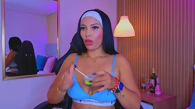Dakota diaz  online show from 05.07.26
