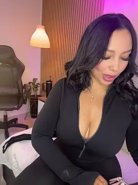 Dakota diaz  online show from 05.15.26