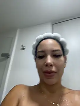 Dakota diaz  online show from 05.25.26
