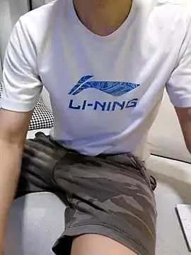 Snapshot of ori6 chatting on 03.09.25 ori6 online show from 03.09.25