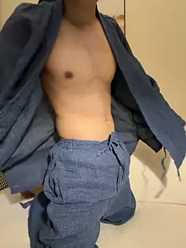 Snapshot of ori6 chatting on 11.30.25 ori6 online show from 11.30.25