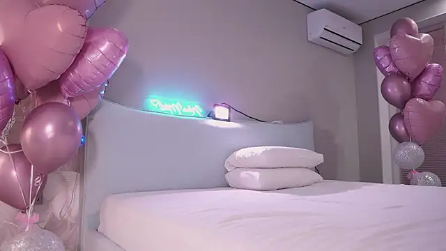 NinaMint online show from 12.14.25