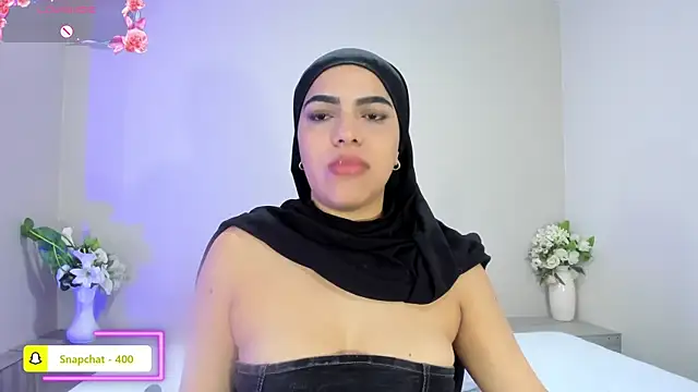 Snapshot of Umarani_ chatting on 06.27.26 Umarani online show from 06.27.26