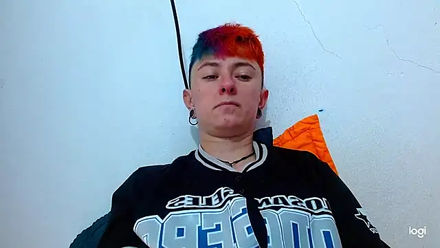 tomboyblue online show from 02.04.25