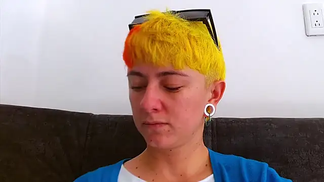 tomboyblue online show from 12.20.25