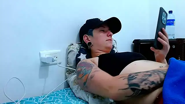 tomboyblue online show from 03.10.26