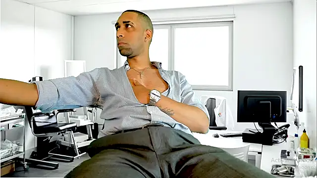 Snapshot of Paolo_johnson chatting on 02.07.25 Paolo johnson online show from 02.07.25