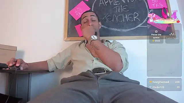 Snapshot of Paolo_johnson chatting on 02.25.25 Paolo johnson online show from 02.25.25