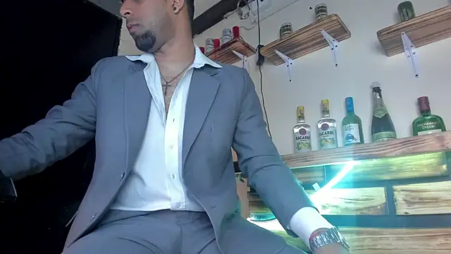 Snapshot of Paolo_johnson chatting on 10.10.25 Paolo johnson online show from 10.10.25