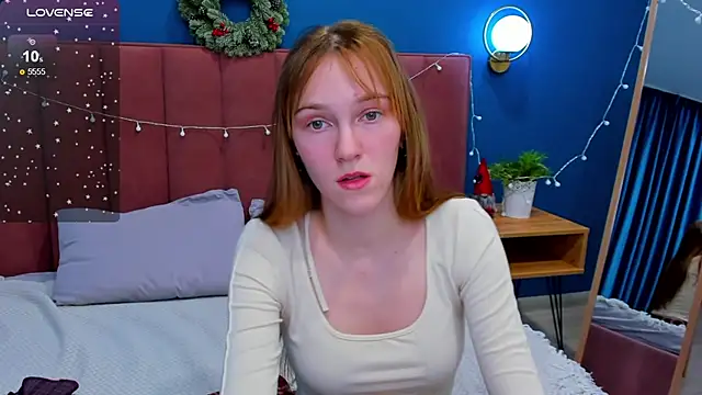 Snapshot of VanillaKelly chatting on 12.29.24 VanillaKelly online show from 12.29.24