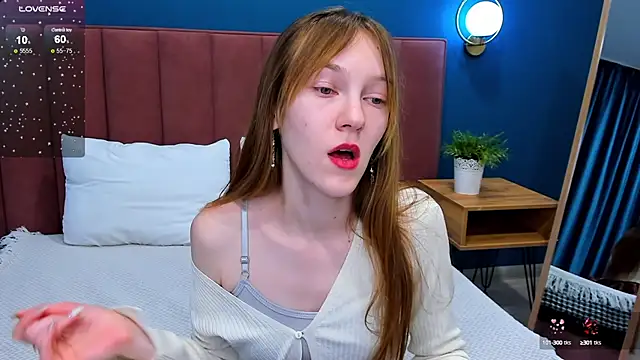 Snapshot of VanillaKelly chatting on 02.26.25 VanillaKelly online show from 02.26.25