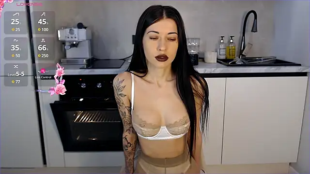 Snapshot of re_jeena chatting on 01.09.25 re jeena online show from 01.09.25