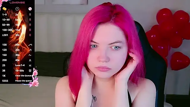 Lisa Adam online show from 02.11.25