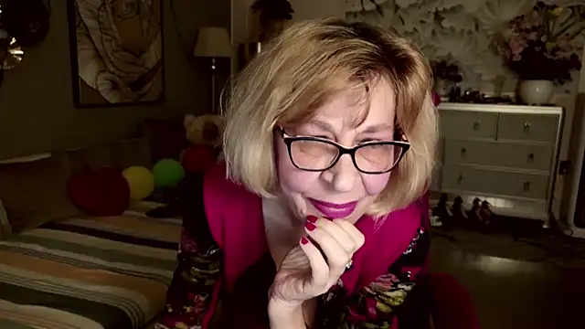 HornyMilf 555 online show from 05.12.26