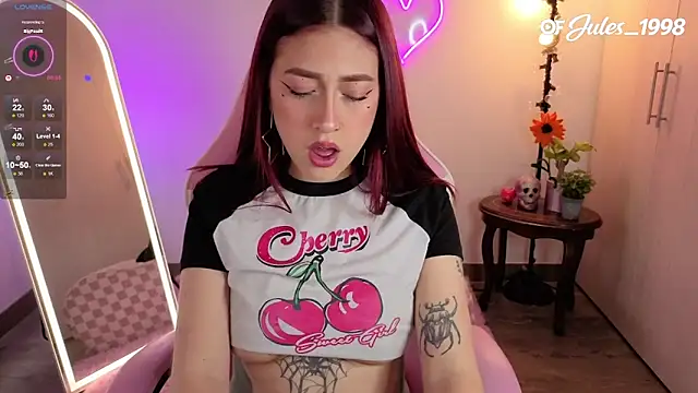 Snapshot of violet_ch chatting on 05.11.26 violet ch online show from 05.11.26