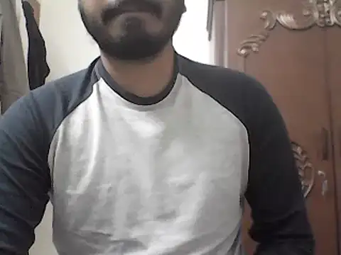 Snapshot of desiboyasif chatting on 12.18.24 desiboyasif online show from 12.18.24