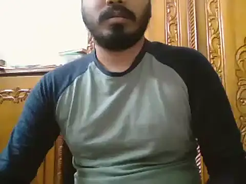 Snapshot of desiboyasif chatting on 12.28.24 desiboyasif online show from 12.28.24