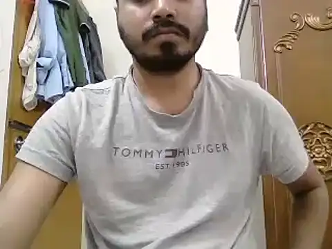 Snapshot of desiboyasif chatting on 10.20.25 desiboyasif online show from 10.20.25