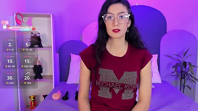 SophieGomez22 online show from 09.18.25