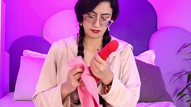 SophieGomez22 online show from 04.29.26