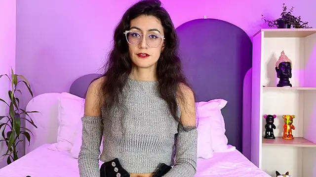 SophieGomez22 online show from 06.07.26