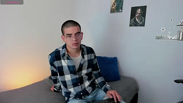 Snapshot of Ares_Johnson chatting on 01.03.25 Ares Johnson online show from 01.03.25