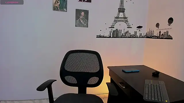 Snapshot of Ares_Johnson chatting on 01.16.25 Ares Johnson online show from 01.16.25