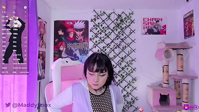 MaddyFooxx online show from 04.30.26