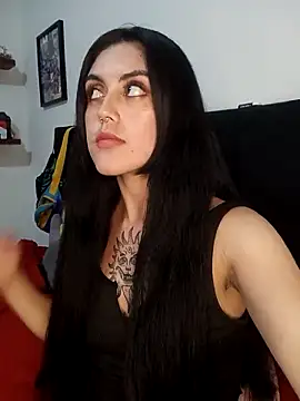 Snapshot of Mazikeen-- chatting on 03.08.25 Mazikeen-- online show from 03.08.25