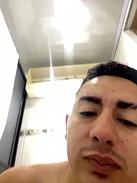 DanielGomez9 online show from 12.08.24