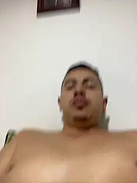 DanielGomez9 online show from 01.14.25