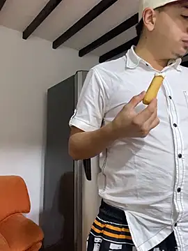 DanielGomez9 online show from 01.24.25