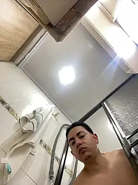 DanielGomez9 online show from 03.04.25