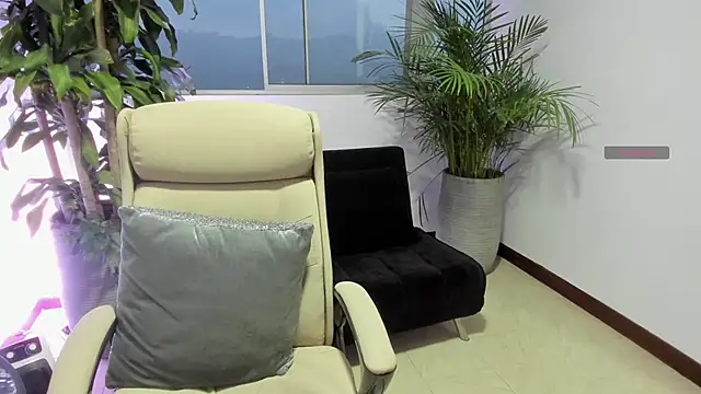 DanielGomez9 online show from 03.13.25