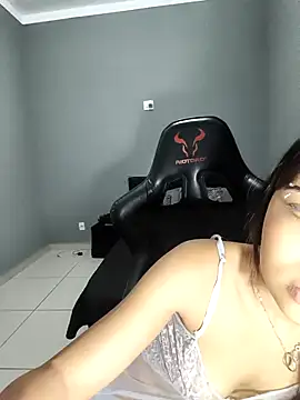 Livia Diaz online show from 04.22.26