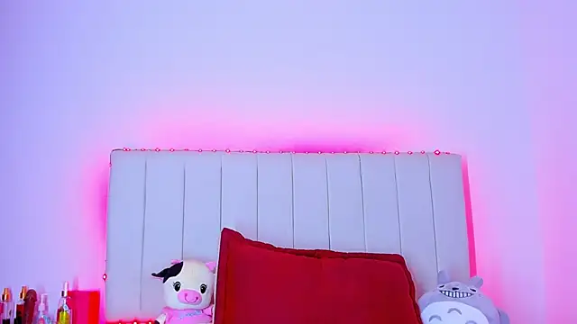 caro lyne  online show from 06.05.26