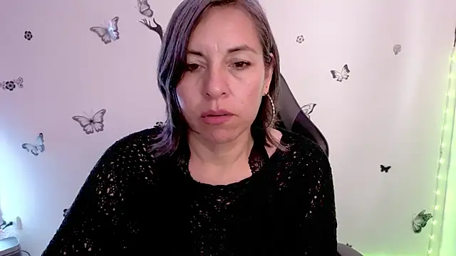 Lady breaks hearts online show from 05.04.26