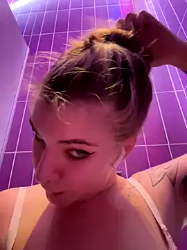 Holy Tereza online show from 12.04.24