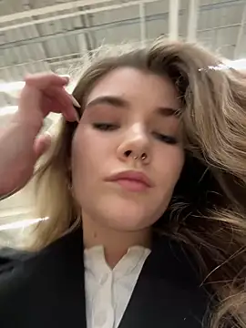 Holy Tereza online show from 01.28.25