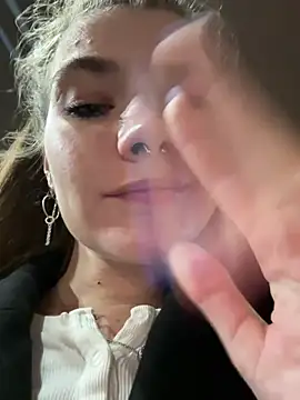 Holy Tereza online show from 03.04.25