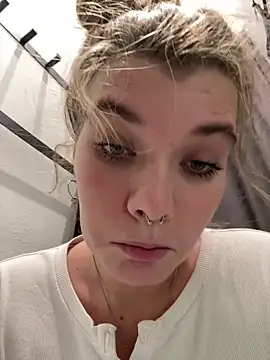 Holy Tereza online show from 03.05.25