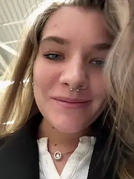 Holy Tereza online show from 03.21.25