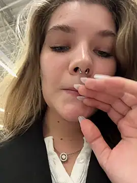 Holy Tereza online show from 03.22.25