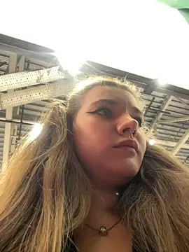 Snapshot of Holy_Tereza chatting on 12.19.25 Holy Tereza online show from 12.19.25