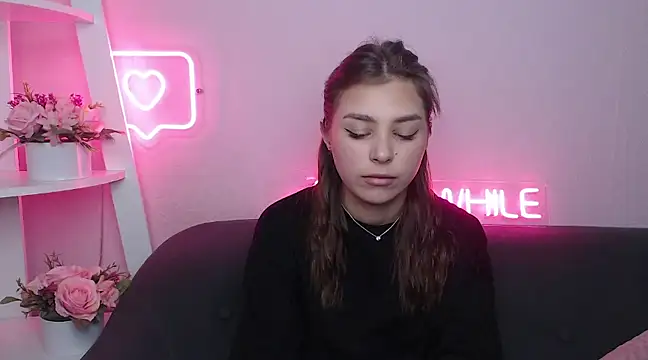 Snapshot of MilanaAngelAs chatting on 03.01.25 MilanaAngelAs online show from 03.01.25