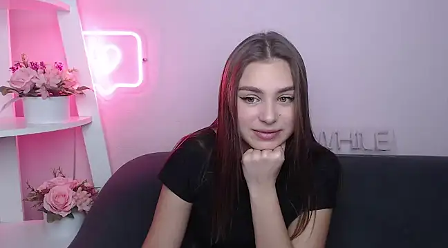 Snapshot of MilanaAngelAs chatting on 03.02.25 MilanaAngelAs online show from 03.02.25